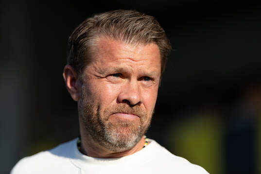 Häckens tränare Pål Arne Johansen innan fotbollsmatchen