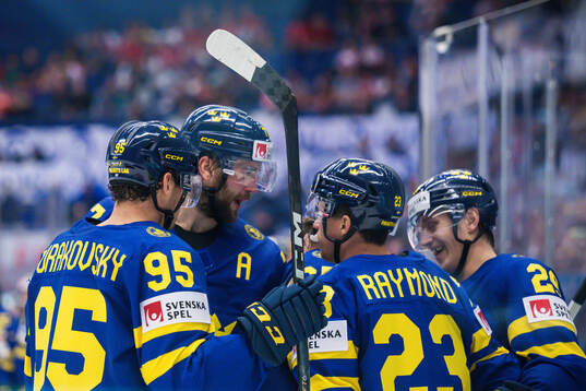 Lucas Raymond of Sweden celebrate with André Burakovsky,