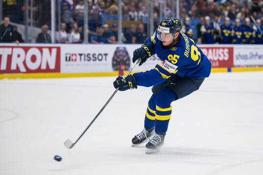 André Burakovsky of Sweden scores the 3-1 goal