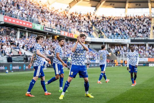 IFK Göteborgs Gustaf Norlin jublar
