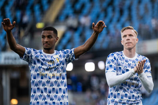IFK Göteborgs Paulos Abraham och Oscar Wendt jublar