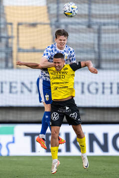 IFK Göteborgs Kolbeinn Thordarson och Mjällbys Nicklas