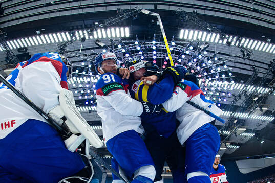 Isac Lundeström of Sweden against Matus Sukel of Slovakia