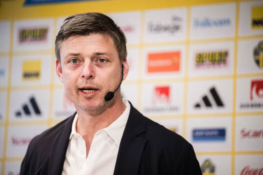 Head coach Jon Dahl Tomasson of the Swedish national