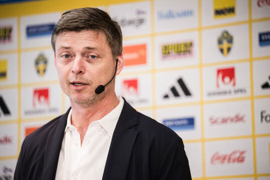 Head coach Jon Dahl Tomasson of the Swedish national