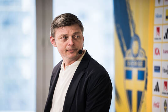 Head coach Jon Dahl Tomasson of the Swedish national