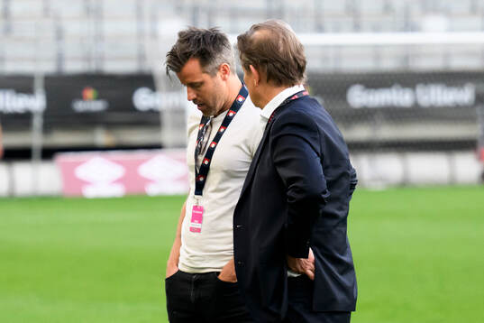 Örgrytes sportchef Pontus Farnerud och Ordförande Terje