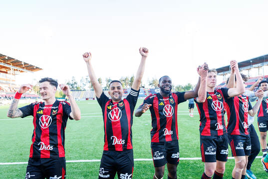 Östersunds Erick Brendon Pinheiro Da Silva jublar