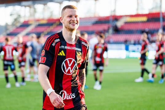 Östersunds Kevin Jablinski jublar