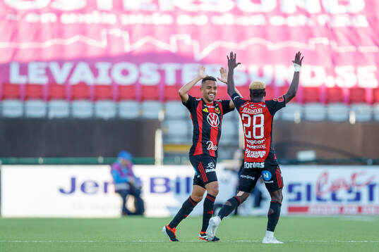 Östersunds Erick Brendon Pinheiro Da Silva och Assiedou
