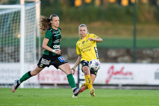 Varbergs BoISs Mollie Josefsson och Elfsborgs Alice Broman