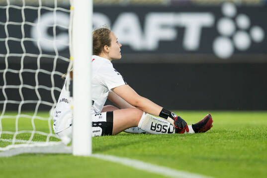 Elfsborgs målvakt Lisa Högmark deppar