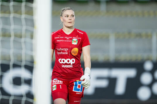 Varbergs BoISs målvakt Linnea Nilsson