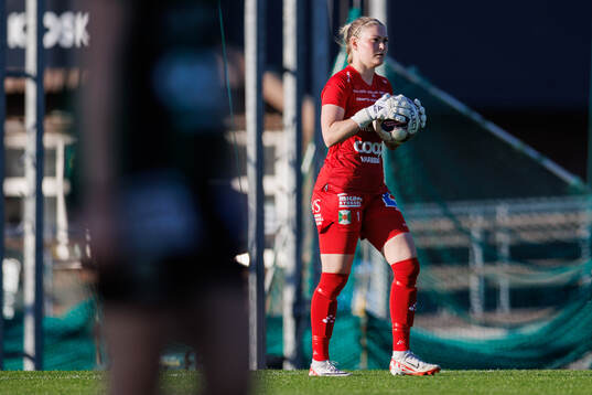 Varbergs BoISs målvakt Linnea Nilsson