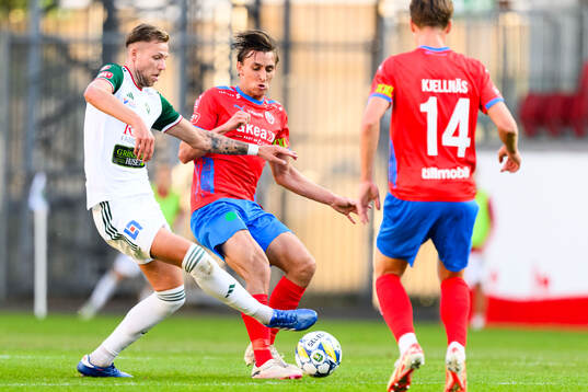Skövde AIKs Stefan Ljubicic och Helsingborgs Wilhelm