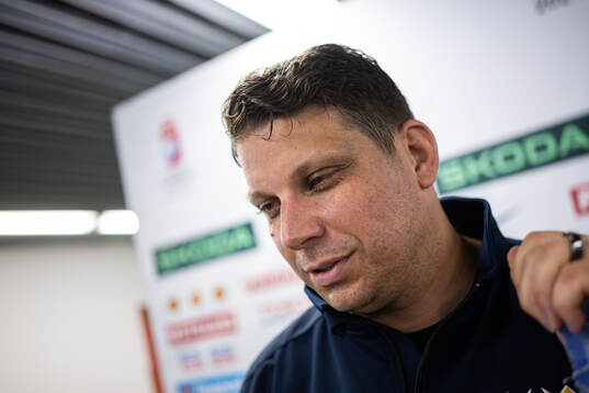 Assistant coach Josef Boumedienne of Sweden