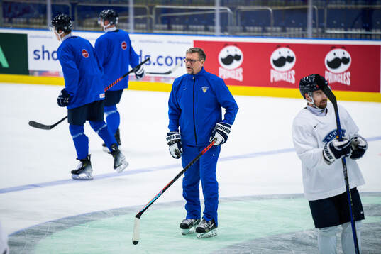 Head coach Jukka Jalonen of Finland at a practice session