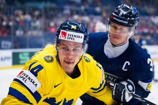 Joel Eriksson Ek of Sweden and Olli Määtta of Finland