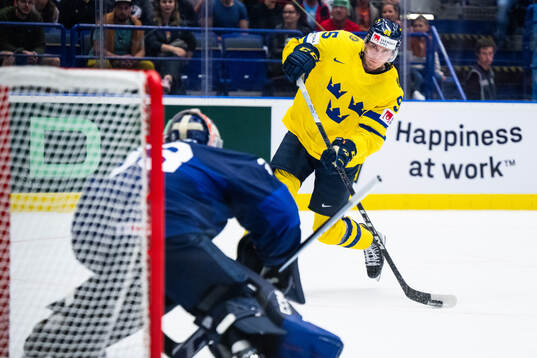 André Burakovsky of Sweden