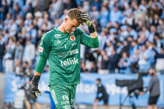 Kalmars målvakt Jakob Kindberg deppar