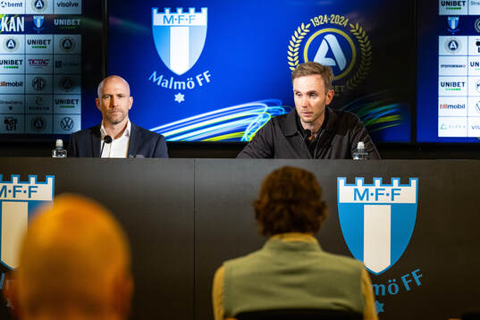 Malmö FFs tränare Henrik Rydström och Kalmars tränare