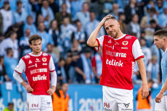 Kalmars Jonathan Ring deppar