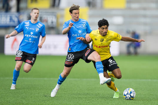 Halmstads Jonathan Svedberg och Elfsborgs Ahmed Qasem