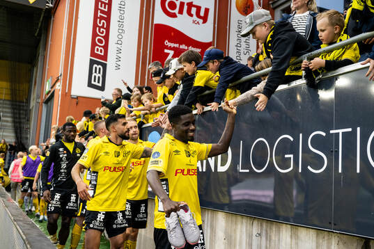 Elfsborgs spelare tackar publiken