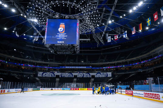 The players of Sweden gather in O2 Arena at a practice