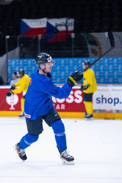 Lucas Raymond of Sweden at a practice session