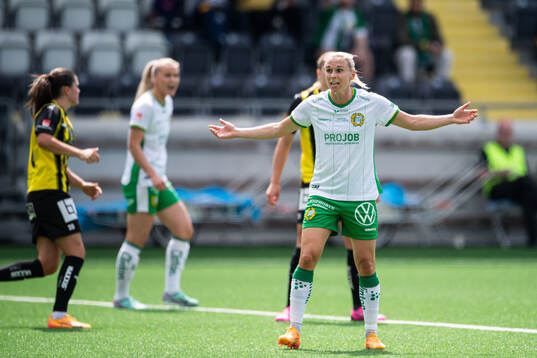 Hammarbys Alice Carlsson reagerar