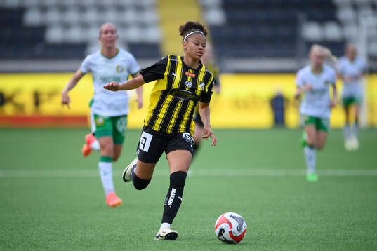 Häckens Felicia Schröder
