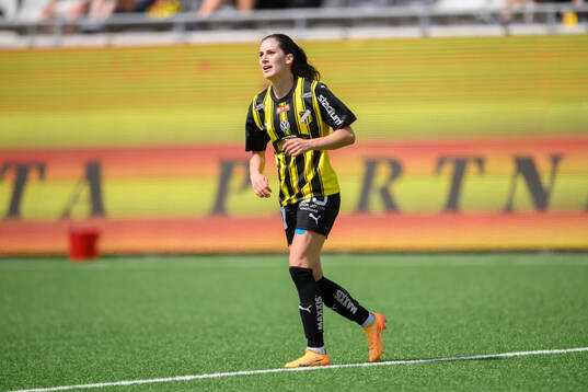 Häckens Clarissa Larisey
