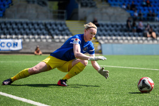 Eskilstuna Uniteds Hedvig Lindahl
