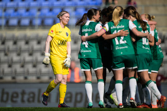 Eskilstuna Uniteds Hedvig Lindahl deppar