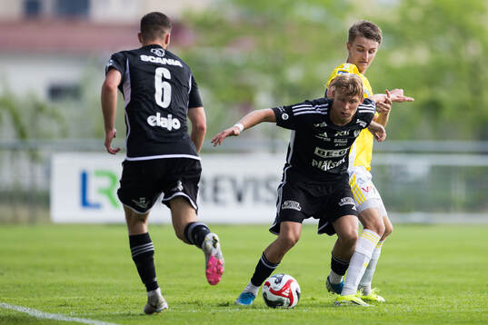 Oskarshamns Rasmus Niklasson Johansson och Falkenbergs
