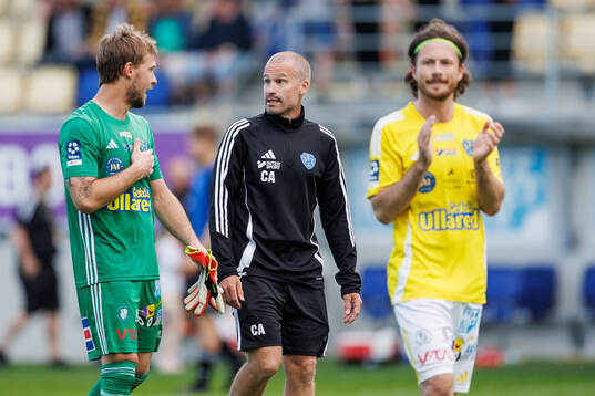 Falkenbergs målvakt Anton Andersson och tränare