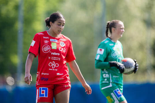 KIF Örebros Ashley Barron deppar