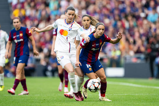 Damaris Egurrola of Lyon and Aitana Bonmati of Barcelona