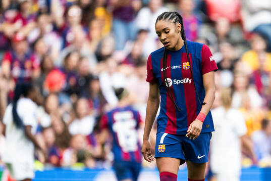 Salma Paralluelo of Barcelona looks dejected