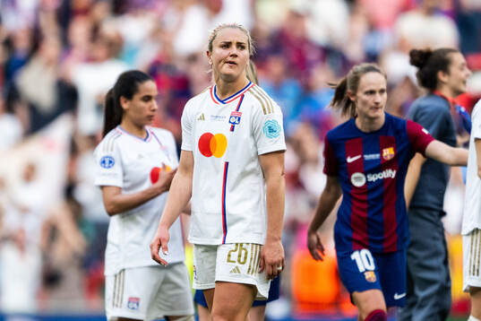 Lindsey Horan of Lyon looks dejected