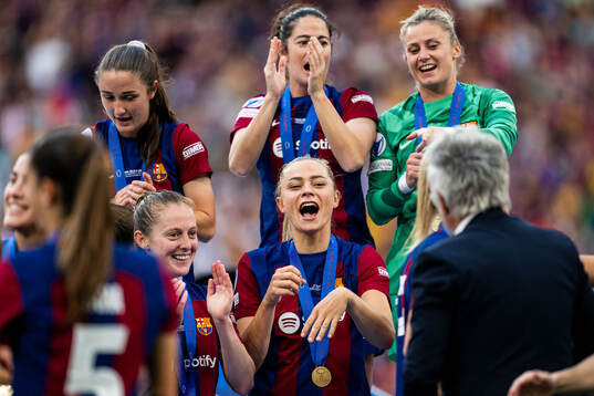 Fridolina Rolfö of Barcelona celebrates