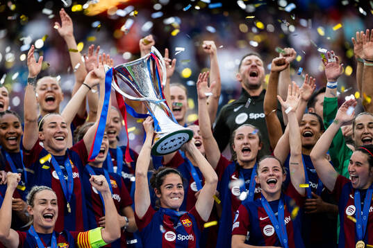 Players of Barcelona celebrate