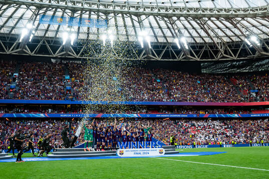 Players of Barcelona celebrate