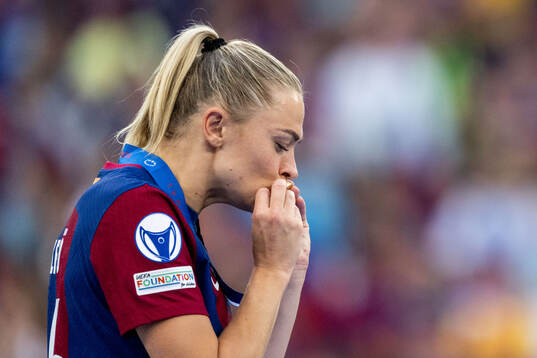 Fridolina Rolfö of Barcelona celebrates