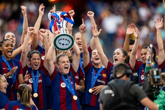 Players of Barcelona celebrate