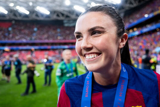 Ingrid Syrstad Engen of Barcelona celebrates