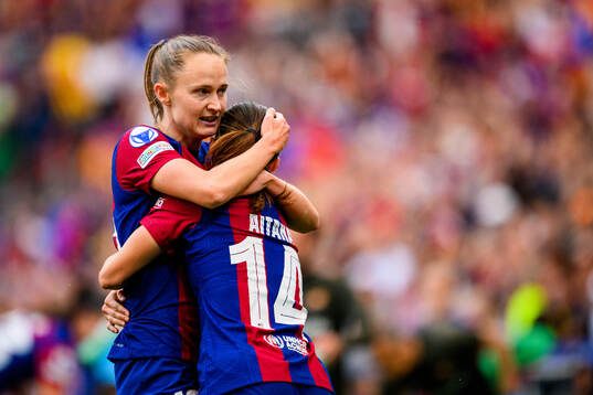 Caroline Graham Hansen of Barcelona celebrates with Aitana