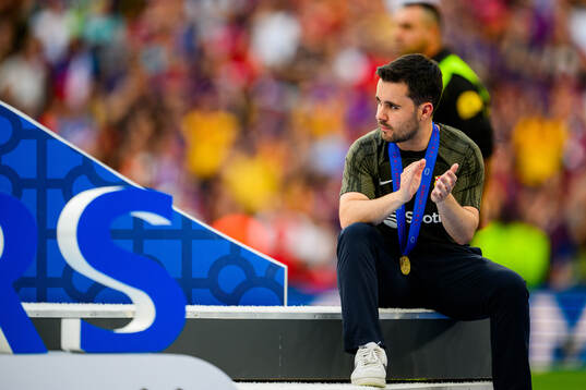 Head coach Jonatan Giráldez of Barcelona