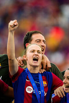 Caroline Graham Hansen of Barcelona celebrates
